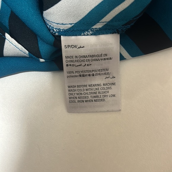 INC STRIPED CROSS FRONT LONG SLEEY TOP IN SIZE SMALL - Picture 7 of 7